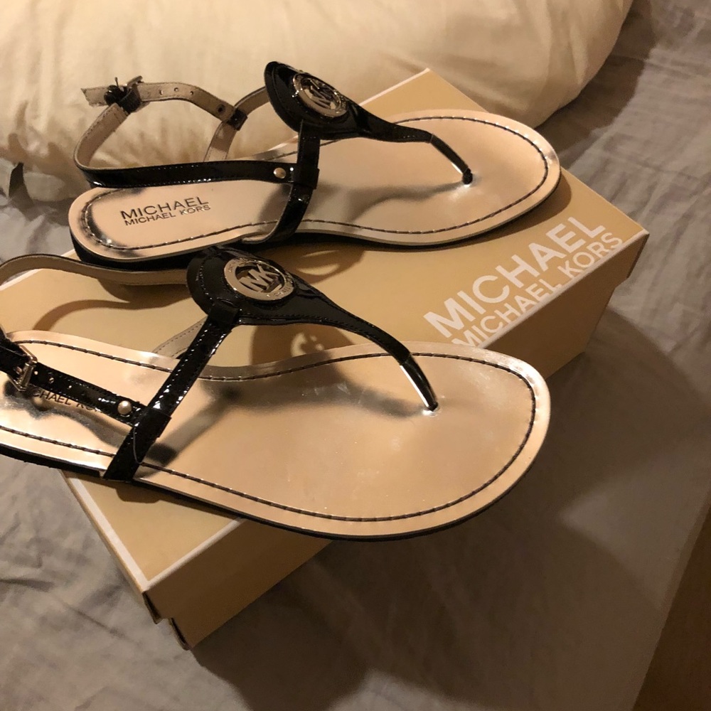 Michael Kors Capri Thong